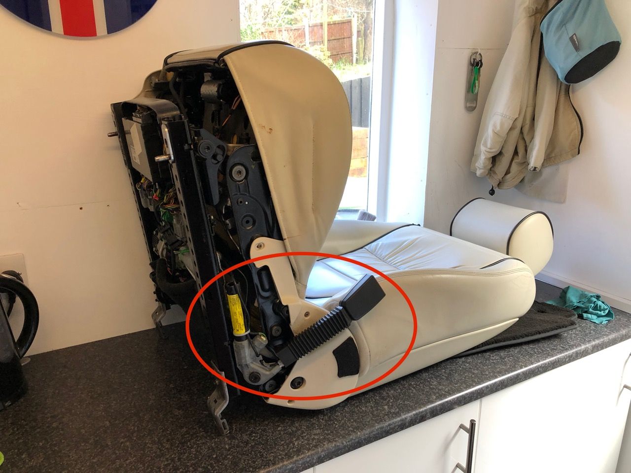 B2292 Airbag Light flashing code 33 Drivers Seatbelt Pretensioner